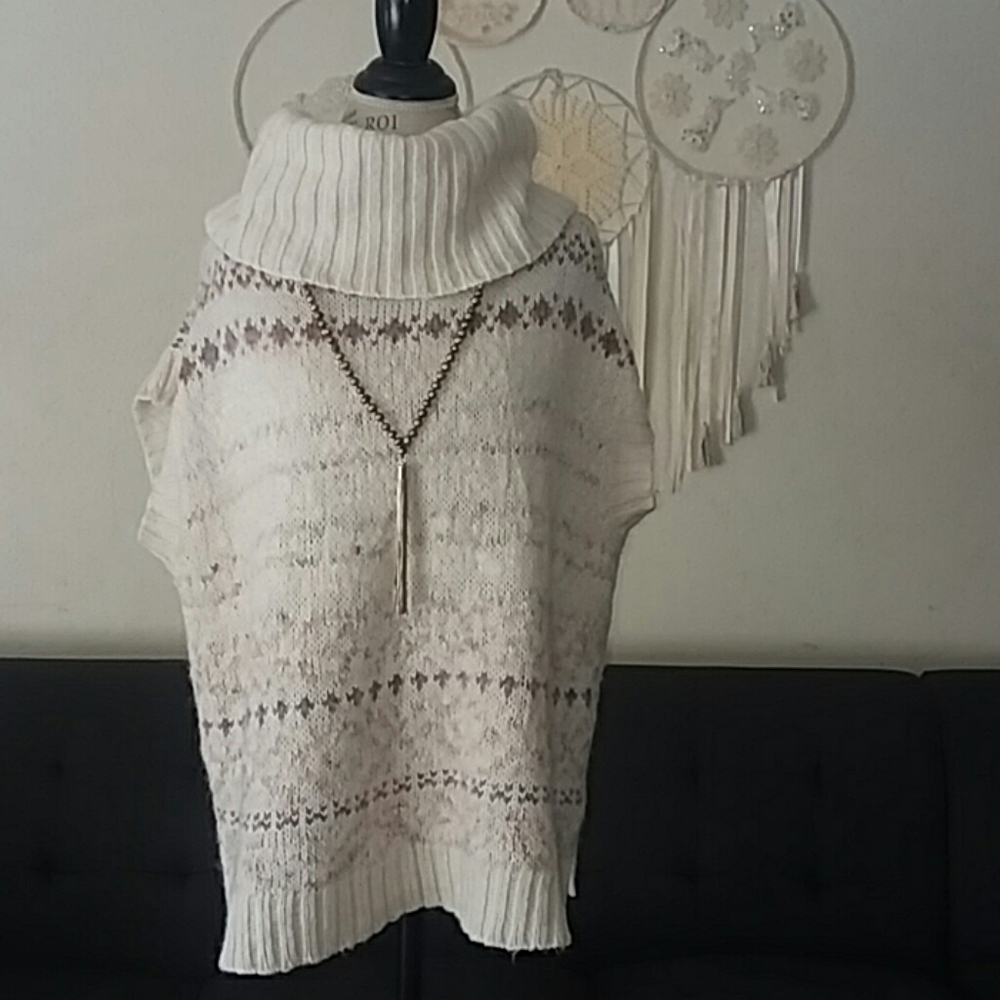 Free People knitted poncho M.